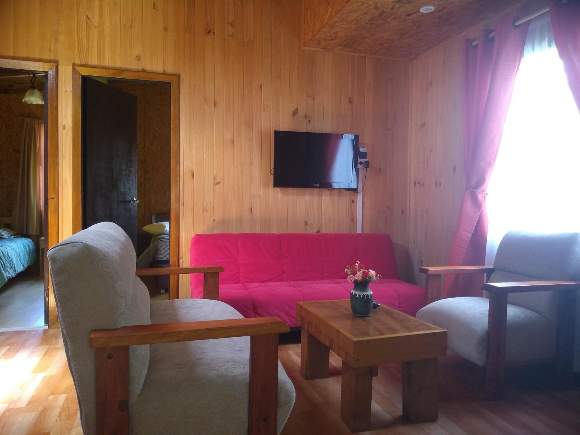 Chalet Yessi Castro